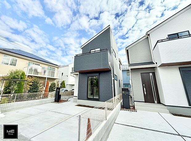 【現地外観写真】■家族みんなが笑顔で過ごせる、安心感のある住まい