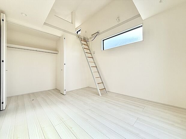 【洋室】■静かな洋室で読書や趣味に集中できる場所