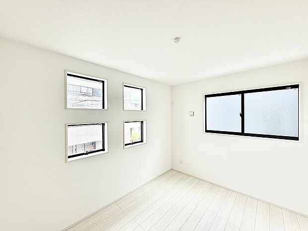 【子供部屋】■仕事や勉強のスペースに使うことで、集中しやすく静かな環境が整います