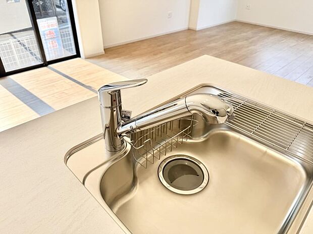 【浄水器】■清潔でおいしい水を手軽に供給してくれます