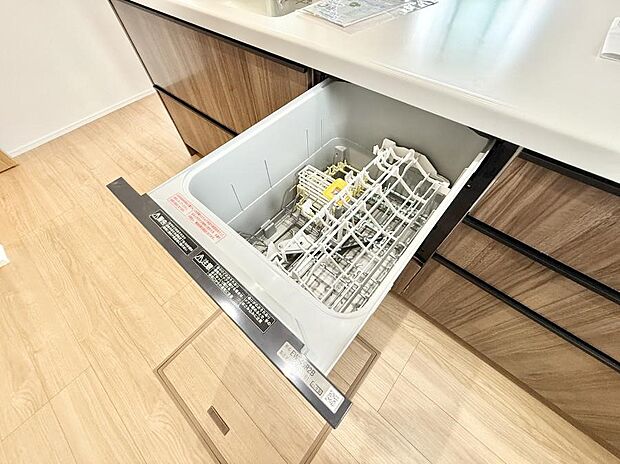 【食洗機】■手間なく洗浄！食器をピカピカに仕上げてくれます