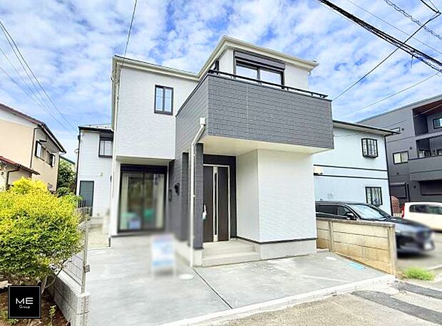 【現地外観写真】■暮らしを豊かにする充実した仕様設備で快適に