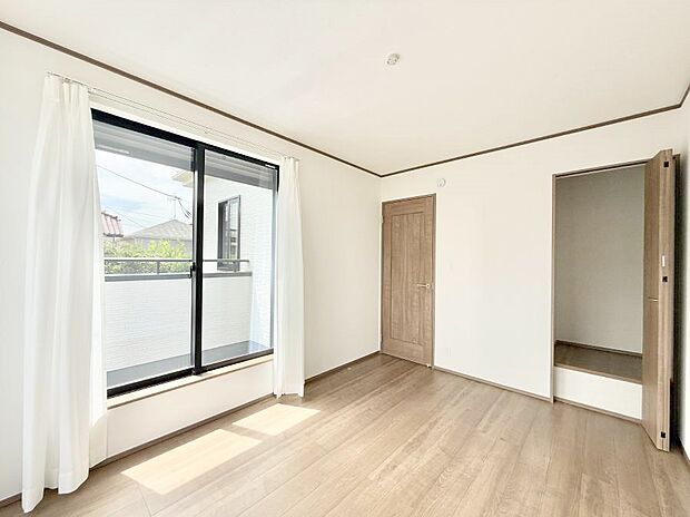 【寝室】■快適な環境で、日常の疲れを癒せる空間