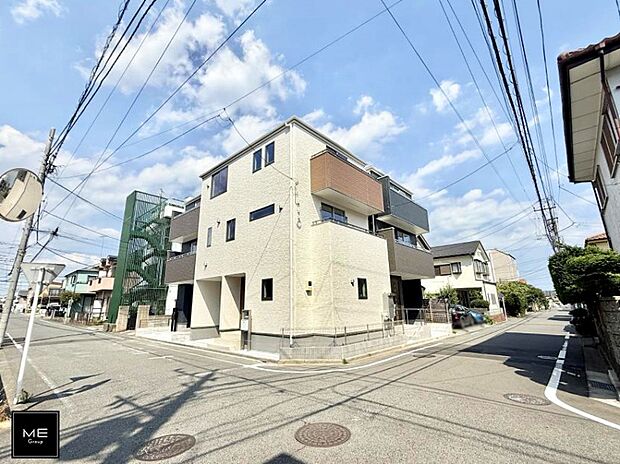 【前面道路含む現地写真】■家族とのお出かけが楽しくなる環境です