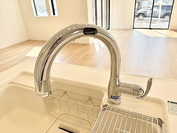 【浄水器】■清潔でおいしい水を手軽に供給してくれます