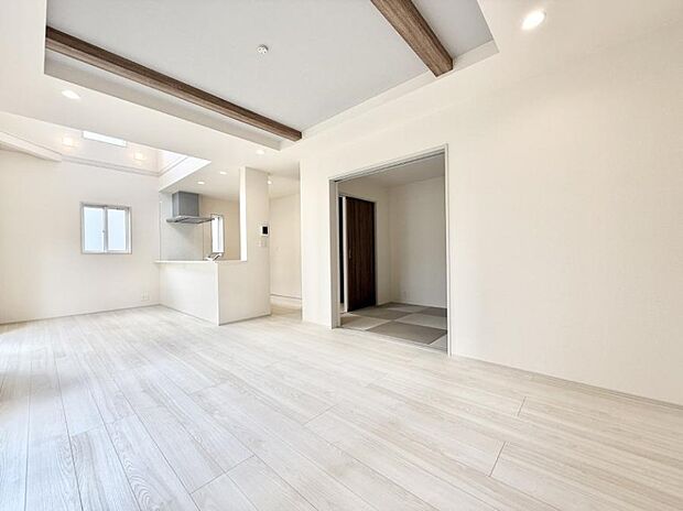 【リビングダイニング】■シンプルだけど贅沢、大切な人と過ごす心がほどける空間