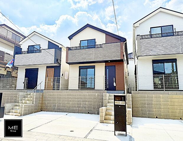 【現地外観写真】■暮らしを豊かにする充実した仕様設備で快適に