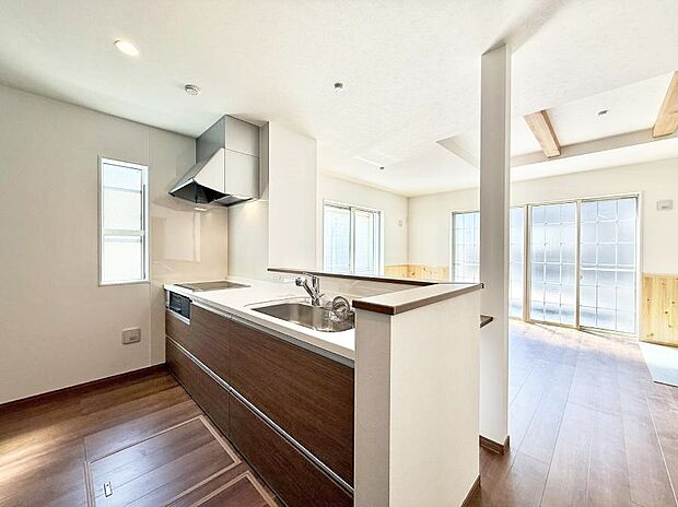 【ダイニングキッチン】■作る楽しみと食べる幸せを届けるキッチン