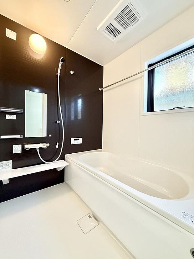 【浴室】■家族みんなが気持ちよく使える設計です