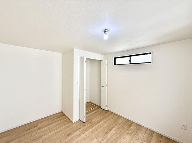 【洋室】■静かな洋室で読書や趣味に集中できる場所