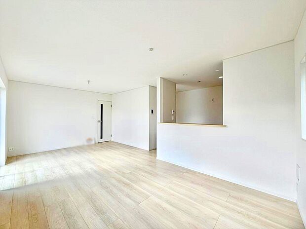 【リビングダイニング】■お気に入りの場所で、のんびりとした時間を