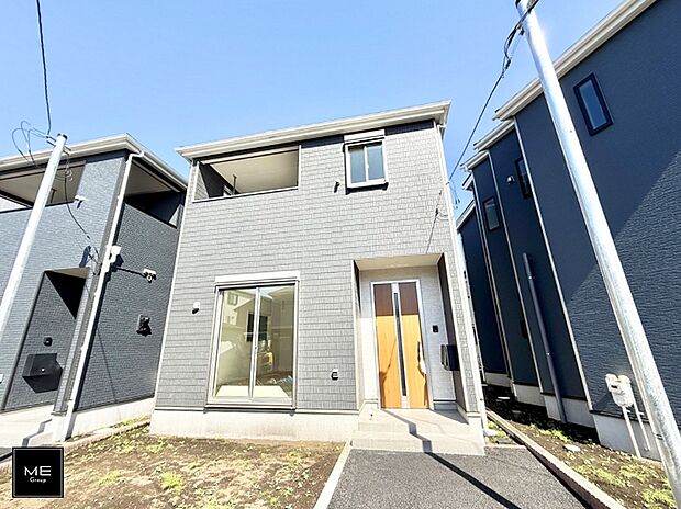 【現地外観写真】■家族みんなが笑顔で過ごせる、安心感のある住まい