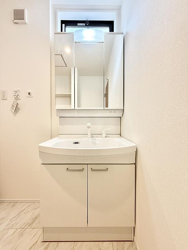 【洗面台・洗面所】■清潔感があり、気持ちよく使えます