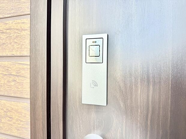 【スマートキー】■鍵を取り出さずに便利に操作できて快適