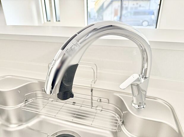 【浄水器】■清潔でおいしい水を手軽に供給してくれます