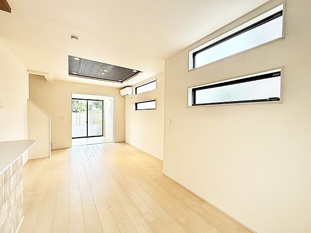 【ダイニング】■温もりを感じる、居心地のいいリビング