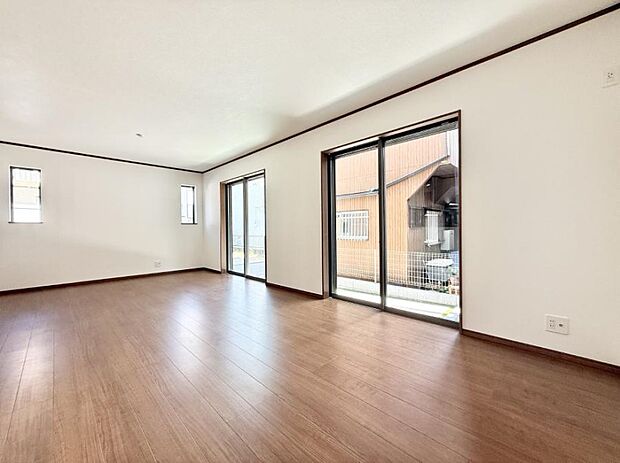 【リビング】■自然と会話が生まれる、心地よいひととき