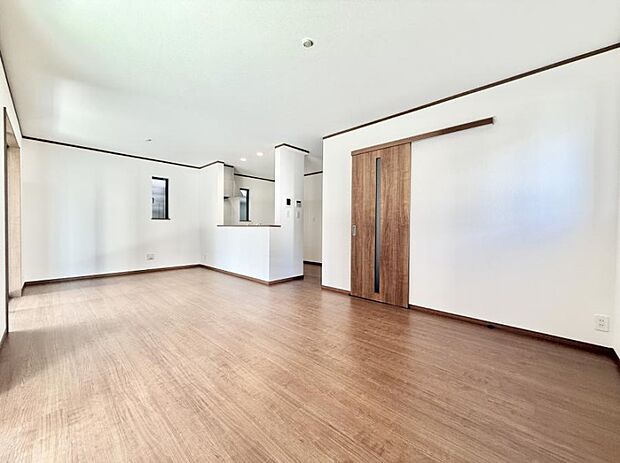 【ダイニング】■家族の笑顔があふれる、くつろぎの空間