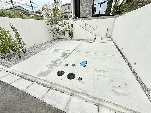 【駐車場】■毎日の駐車が快適に