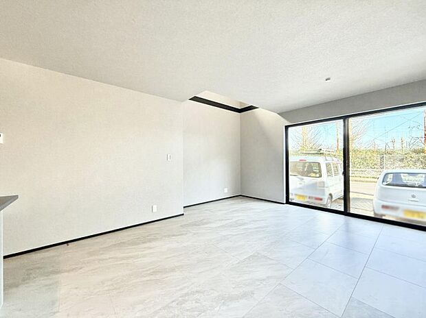 【ダイニング】■ふとした瞬間に幸せを感じる、心地よい場所