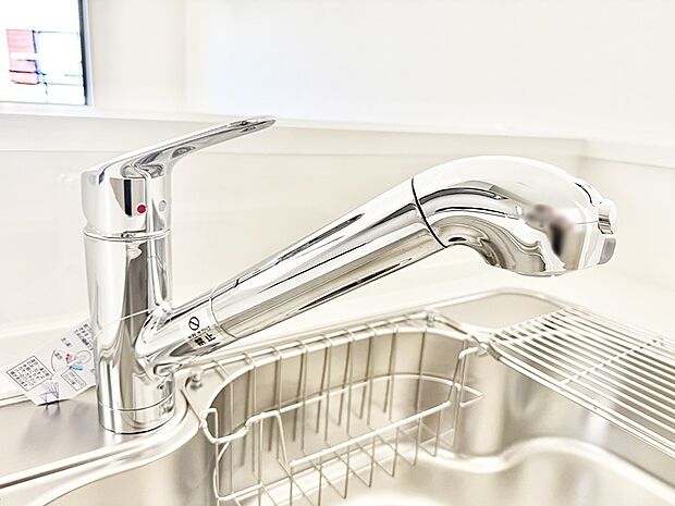 【浄水器】■清潔でおいしい水を手軽に供給してくれます