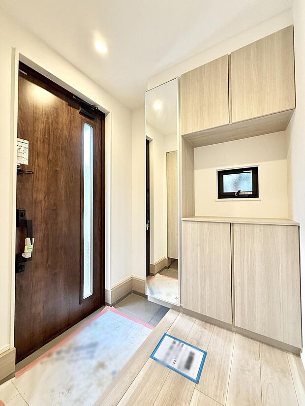 【玄関】■ ここから始まる一日、すっきり整った玄関