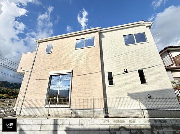 【現地外観写真】■暮らしを豊かにする充実した仕様設備で快適に