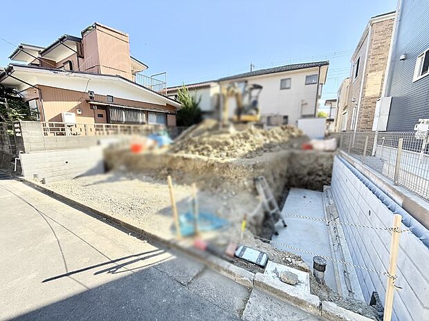 【現地外観写真】■家族みんなが笑顔で過ごせる、安心感のある住まい
