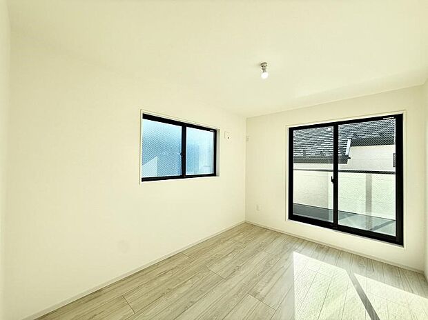 【子供部屋】■仕事や勉強のスペースに使うことで、集中しやすく静かな環境が整います