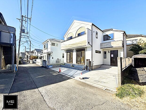 【前面道路含む現地写真】■暮らしを豊かにする充実した仕様設備で快適に