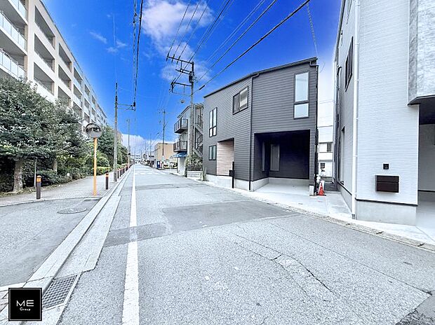 【前面道路含む現地写真】■新しい時代の息吹を感じる、心地よい環境