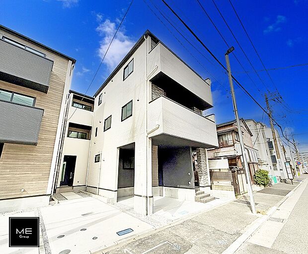 【現地外観写真】■暮らしを豊かにする充実した仕様設備で快適に