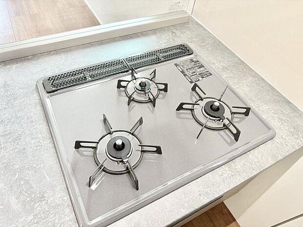 【3口ガスコンロ】■複数の鍋が同時に使えますね