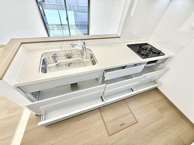 【キッチン】■家族の絆を深める、温もりのあるキッチン