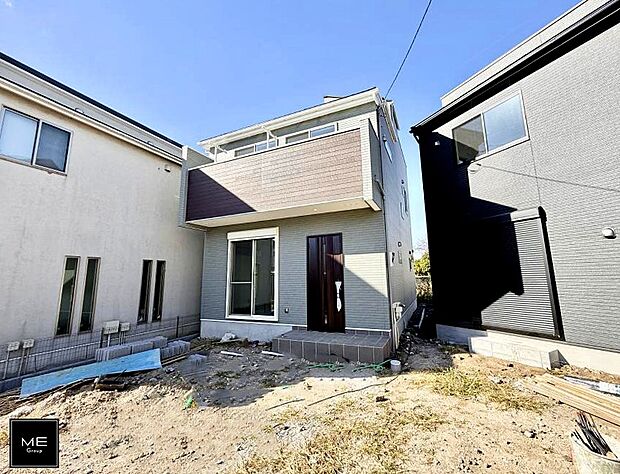 【現地外観写真】■暮らしを豊かにする充実した仕様設備で快適に