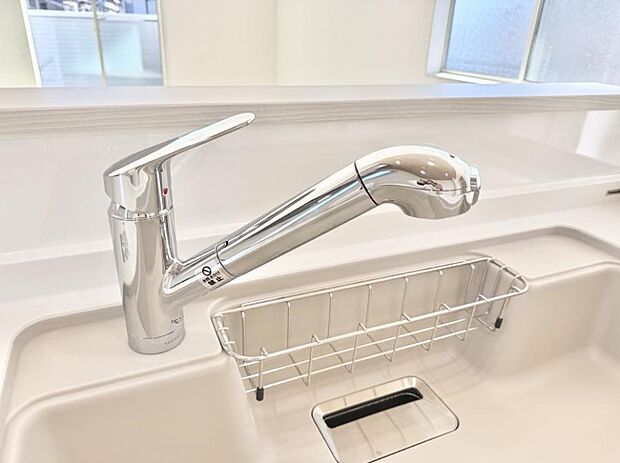 【浄水器】■清潔でおいしい水を手軽に供給してくれます