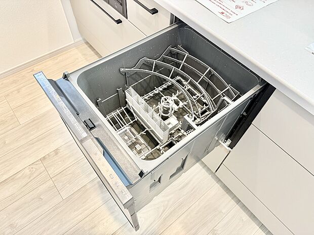 【食洗機】■手間なく洗浄!食器をピカピカに仕上げてくれます