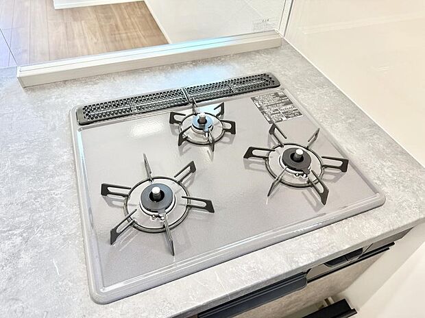 【3口ガスコンロ】■一度に多くの料理ができ便利で効率的