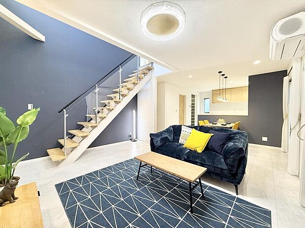 【リビング】■自然と会話が生まれる、心地よいひととき