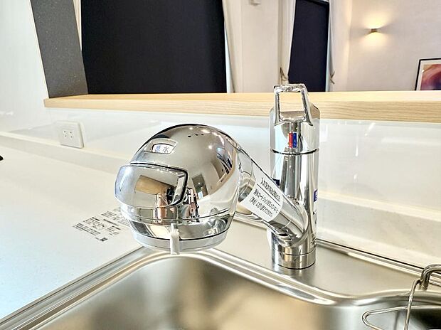 【浄水器】■清潔でおいしい水を手軽に供給してくれます