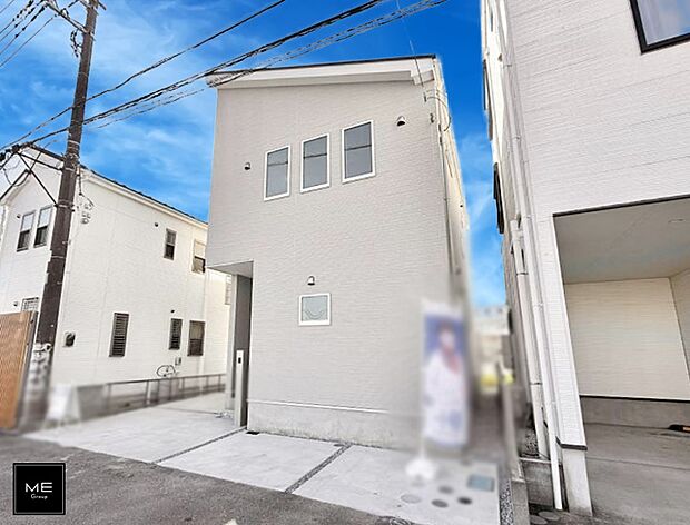 【現地外観写真】■家族みんなが笑顔で過ごせる、安心感のある住まい