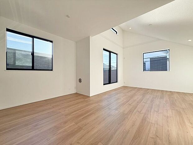 【リビングダイニング】■日常をちょっと特別にする、憩いの空間