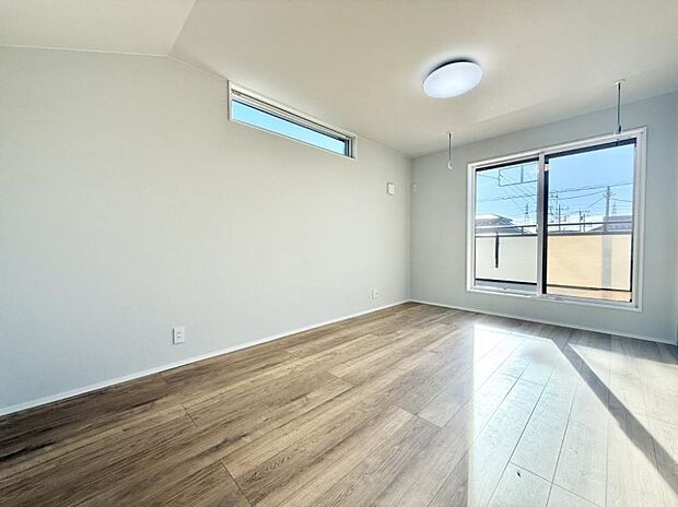 【洋室】■自分だけのスペース どんなお部屋にするかとっても楽しみですね