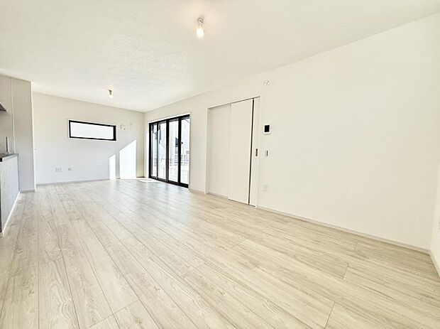 【ダイニング】■何気ない毎日を特別にする、癒しの空間