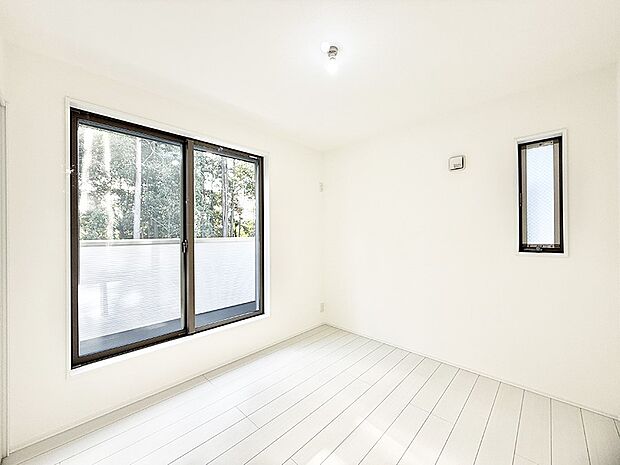 【寝室】■快適な環境で、日常の疲れを癒せる空間