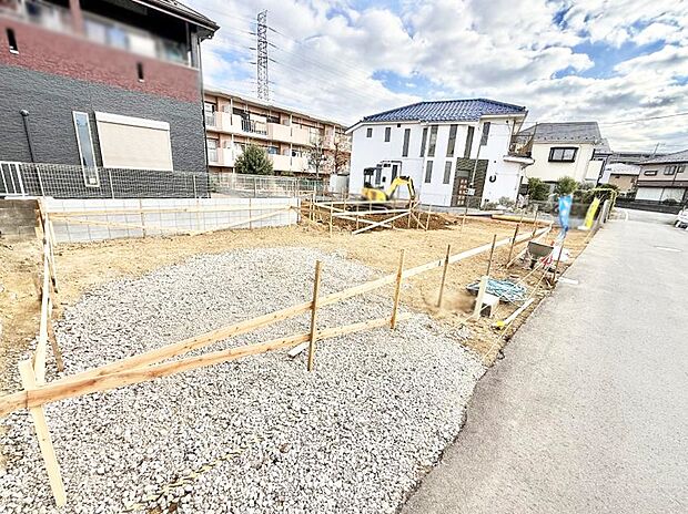 【現地外観写真】■家族みんなが笑顔で過ごせる、安心感のある住まい