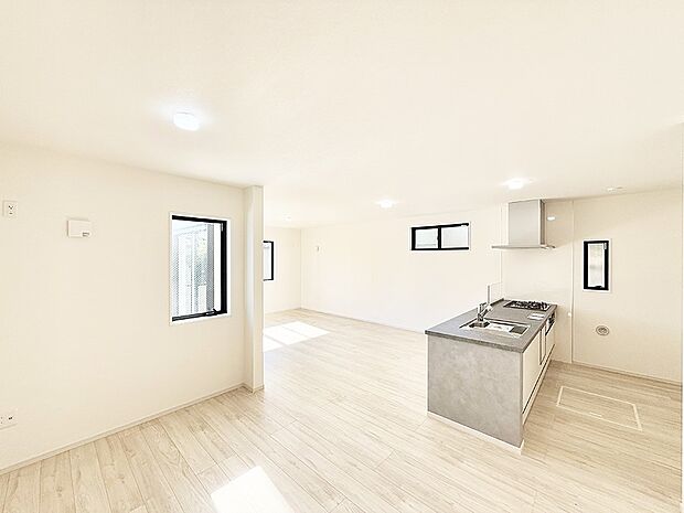 【ダイニング】■自然と心がほどける、リラックスできる場所