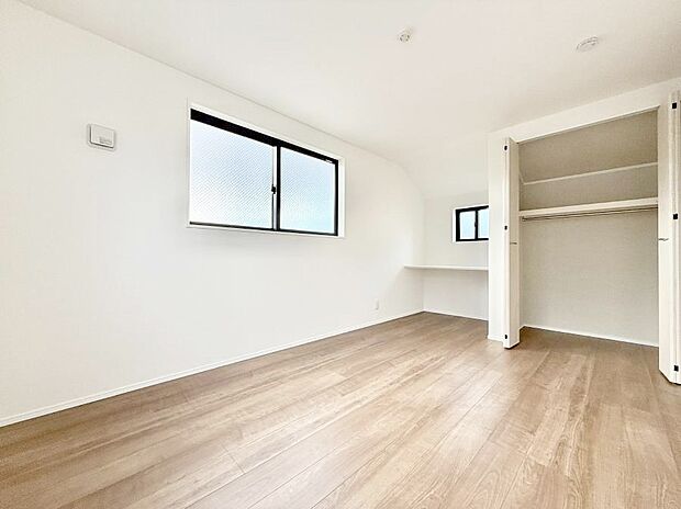 【子供部屋】■読書や趣味リモートワークなどさまざまな用途に対応できる柔軟さがあります