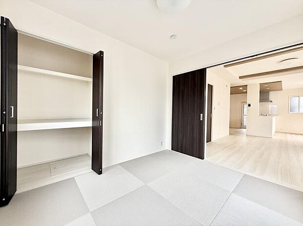 【リビング以外の居室】■落ち着いた雰囲気のお部屋で心が安らぐ空間