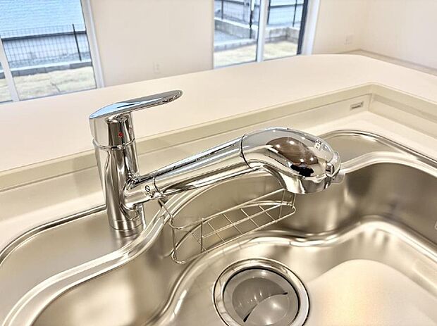 【浄水器】■清潔でおいしい水を手軽に供給してくれます